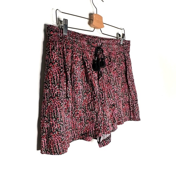 Loft | Pink Floral Elastic Waist Pull On Rayon Shorts Size Medium - Picture 2 of 6